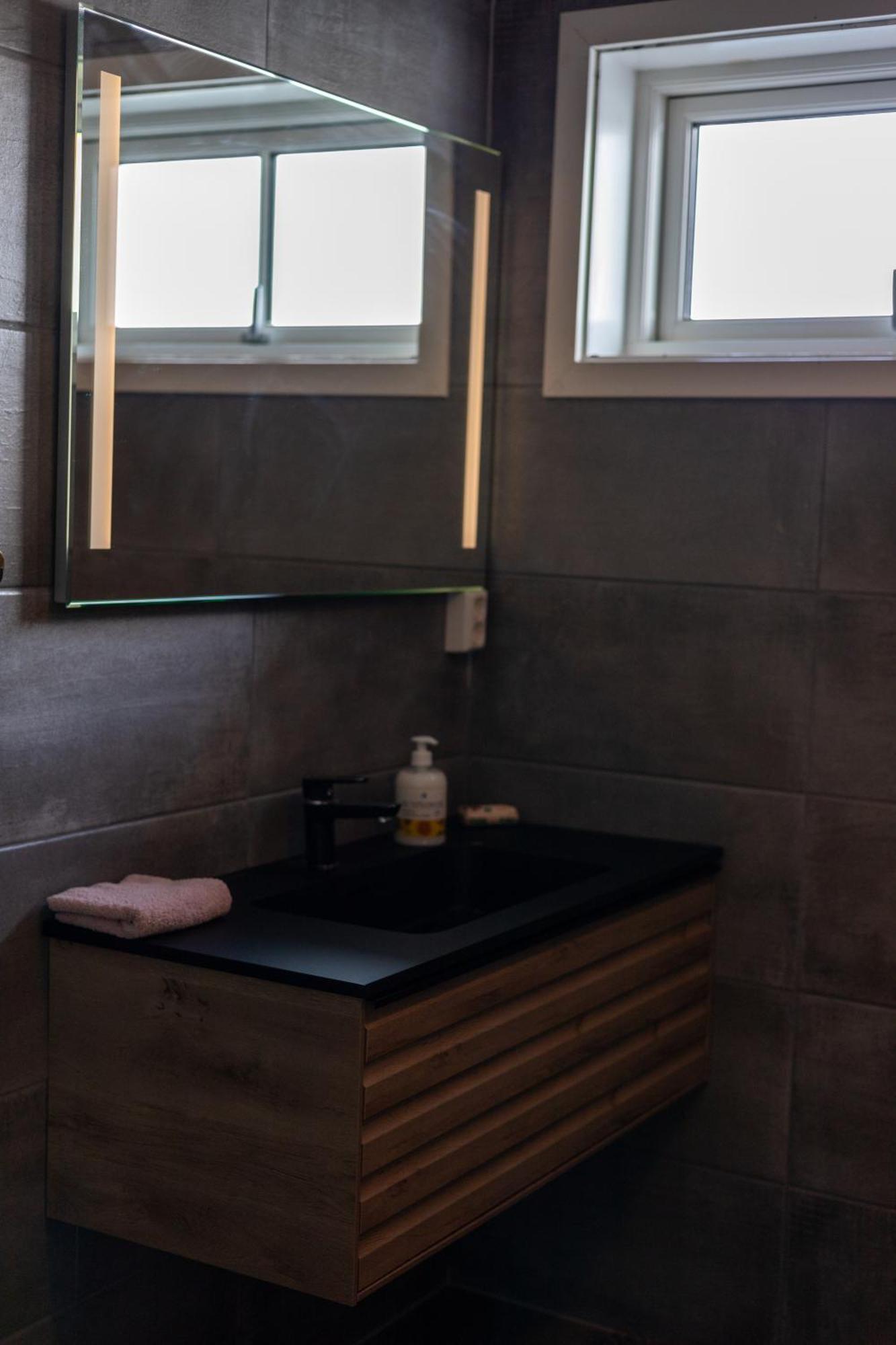 - Havgapet - Located In The Heart Of Lofoten *